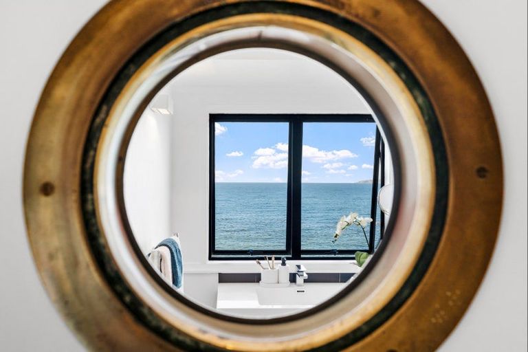 Photo of property in 61 Grand View Road, Leigh, 0985