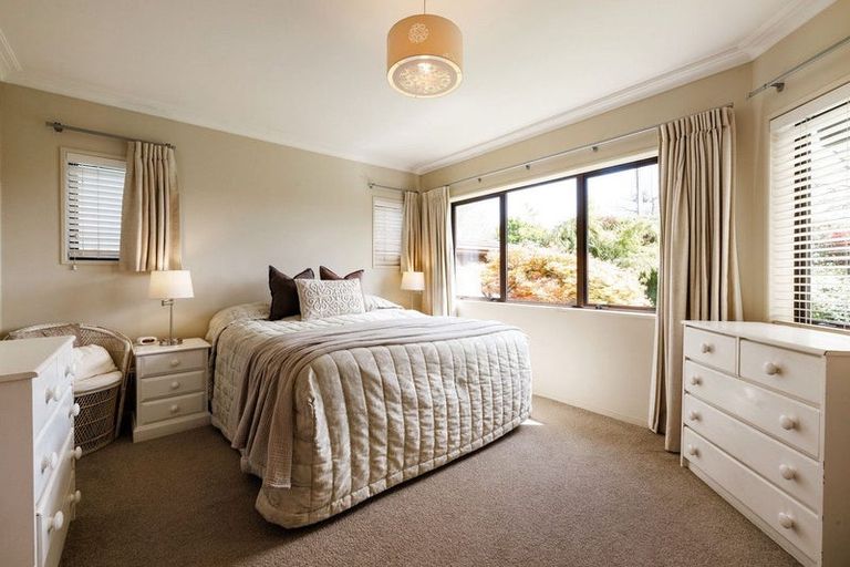 Photo of property in 51 Taylor Street, Cambridge, 3434