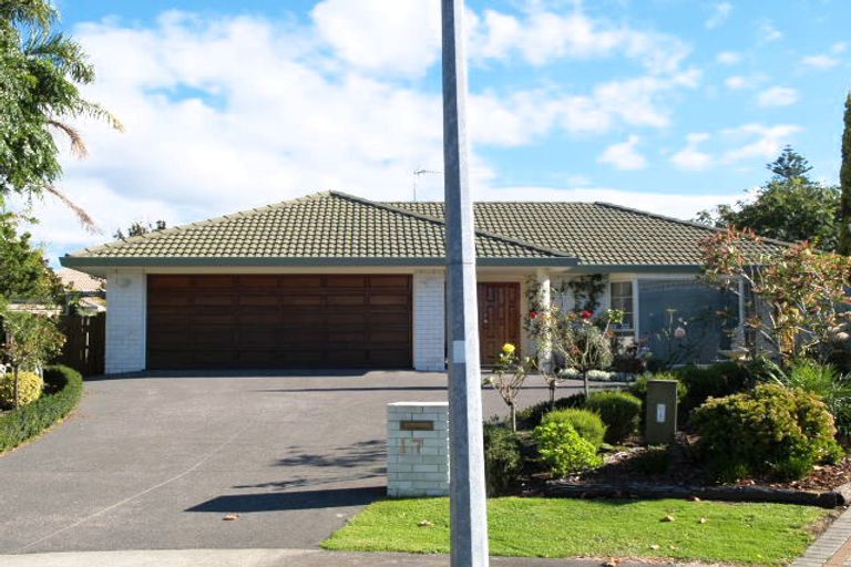 Photo of property in 17 Braystones Place, Northpark, Auckland, 2013