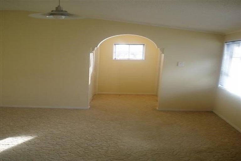 Photo of property in 18a Wai-iti Crescent, Woburn, Lower Hutt, 5010