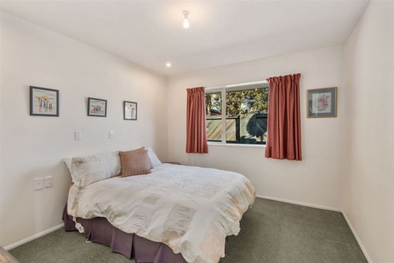Photo of property in 28 Wanaka Place, Mairehau, Christchurch, 8052