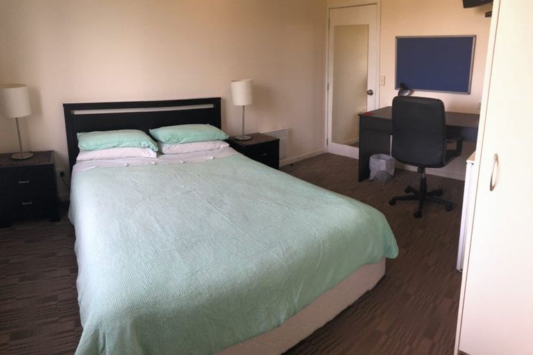 Photo of property in 5b Queen Street, Mosgiel, 9024