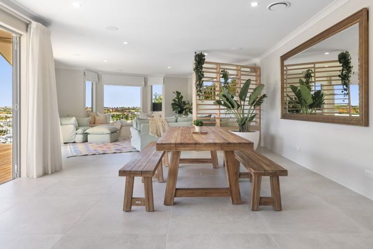 Photo of property in 64 Balboa Drive, Matakatia, Whangaparaoa, 0930