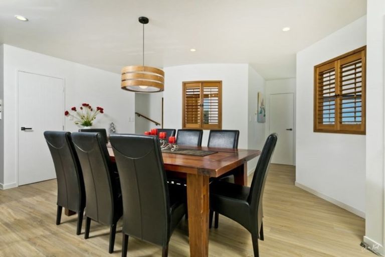 Photo of property in 17 Nigel Road, Browns Bay, Auckland, 0630