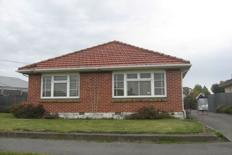Photo of property in 33 Bampton Street, Burwood, Christchurch, 8061