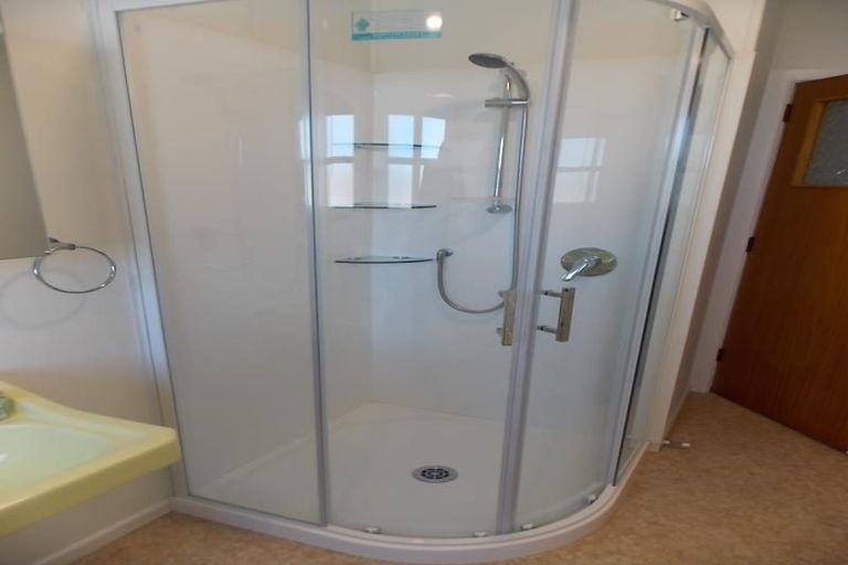 Photo of property in 78 Tauhinu Road, Miramar, Wellington, 6022