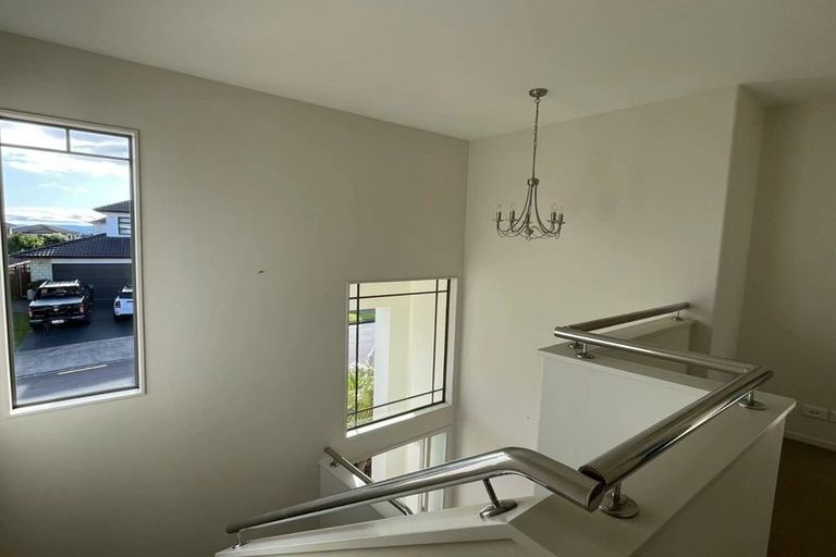 Photo of property in 3 Tivoli Court, Flat Bush, Auckland, 2019