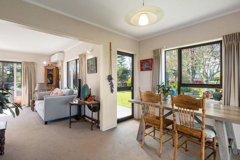 Photo of property in 166 Racecourse Road, Cambridge, 3493