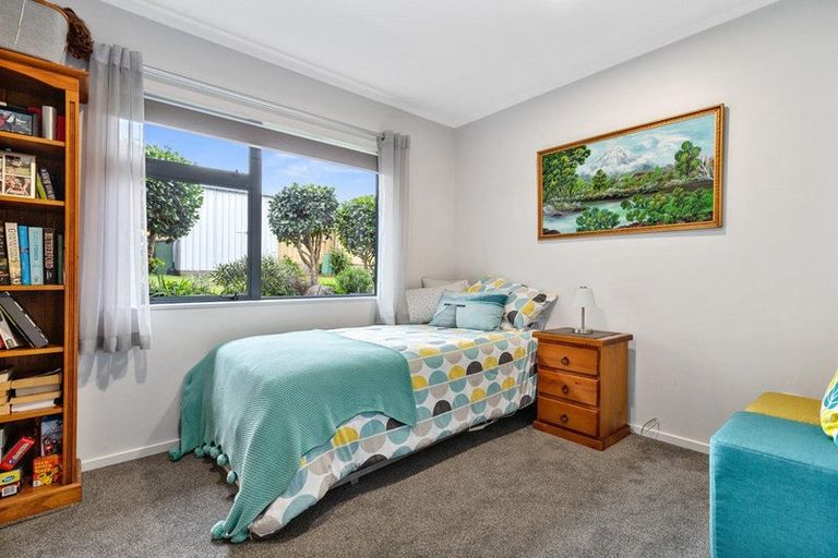 Photo of property in 1 Mabian Crescent, Deanwell, Hamilton, 3206