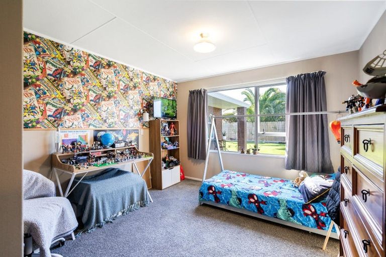 Photo of property in 11 Matai Place, Hawera, 4610