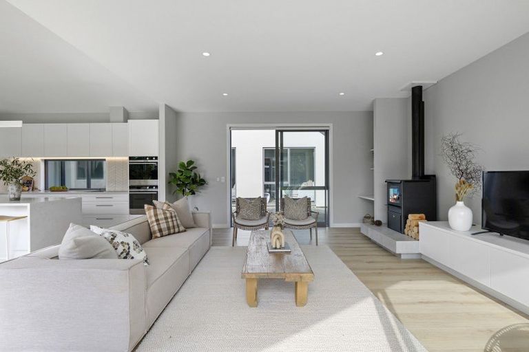 Photo of property in 73 Paparoa Street, Papanui, Christchurch, 8053