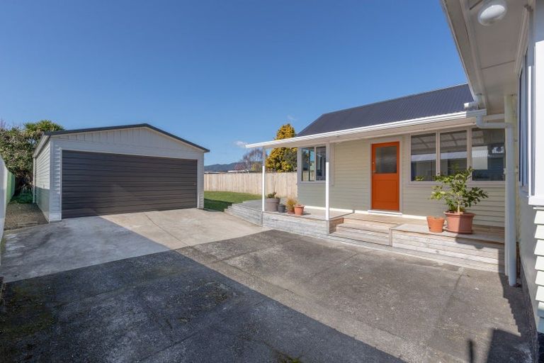 Photo of property in 16 Moonshine Road, Trentham, Upper Hutt, 5018