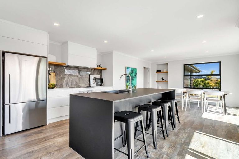 Photo of property in 14 John Raven Lane, Woodend, 7610