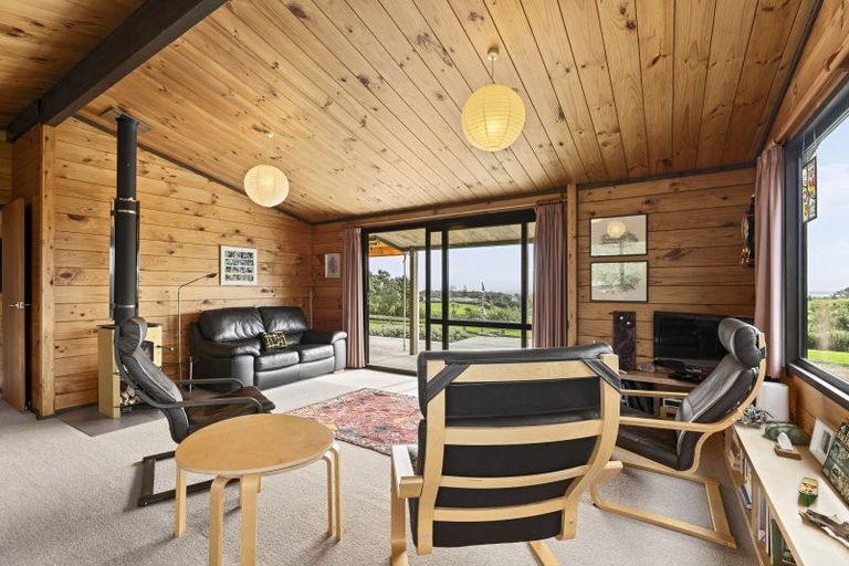 Photo of property in 52 Surrey Hill Road, Kaitake, New Plymouth, 4374