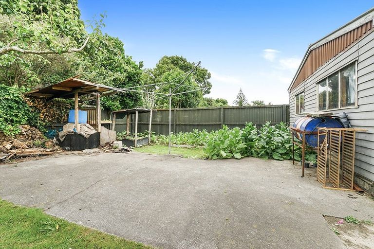 Photo of property in 50 Sare Crescent, Fairfield, Hamilton, 3214