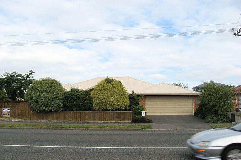Photo of property in 28 Cutts Road, Russley, Christchurch, 8042