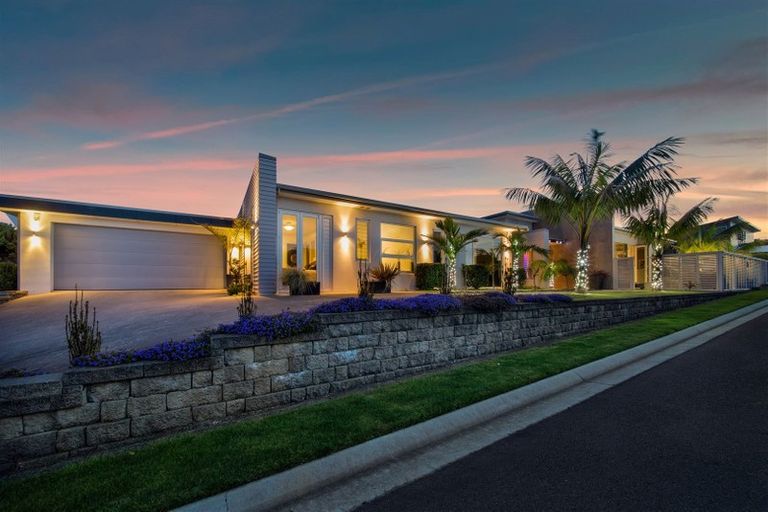 Photo of property in 45 Links Drive, Waiwhakaiho, New Plymouth, 4312