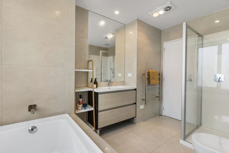 Photo of property in 23 Kukuwai Avenue, Red Beach, 0932