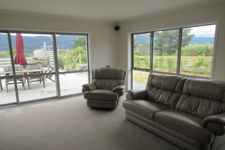 Photo of property in 136 Fairview Drive, Birchville, Upper Hutt, 5372