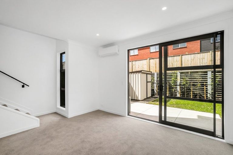 Photo of property in 27c O'meara Street, Swanson, Auckland, 0614