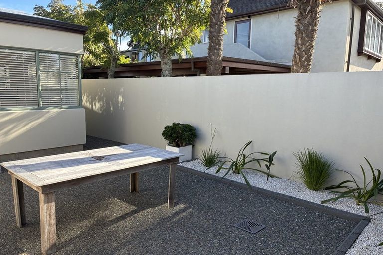 Photo of property in 11 Laurence Street, Manly, Whangaparaoa, 0930