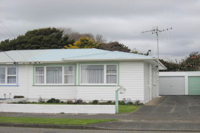 Photo of property in 118 Weraroa Road, Levin, 5510