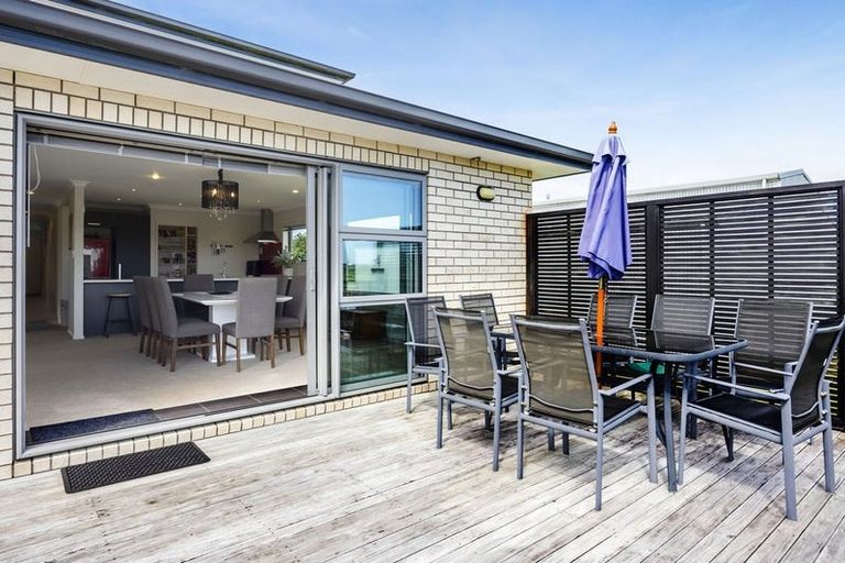 Photo of property in 17 Ponderosa Place, Opunake, 4616