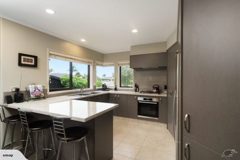 Photo of property in 18 Ohope Place, Papamoa Beach, Papamoa, 3118