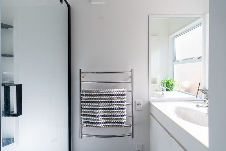 Photo of property in 52 Ames Street, Paekakariki, 5034