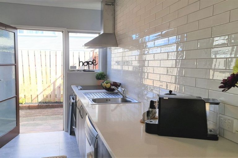 Photo of property in 2/30 Park Avenue, Papatoetoe, Auckland, 2025