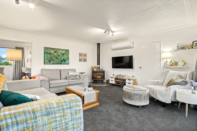 Photo of property in 8 Strode Street, Halfway Bush, Dunedin, 9010