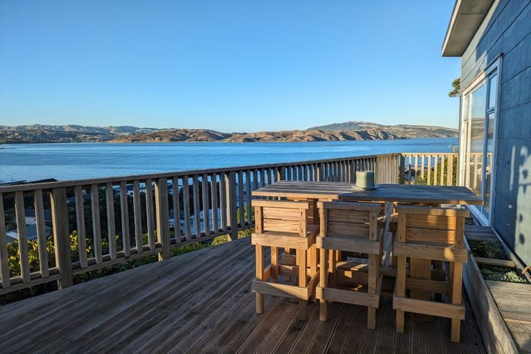 Photo of property in 6 Gordon Road, Plimmerton, Porirua, 5026
