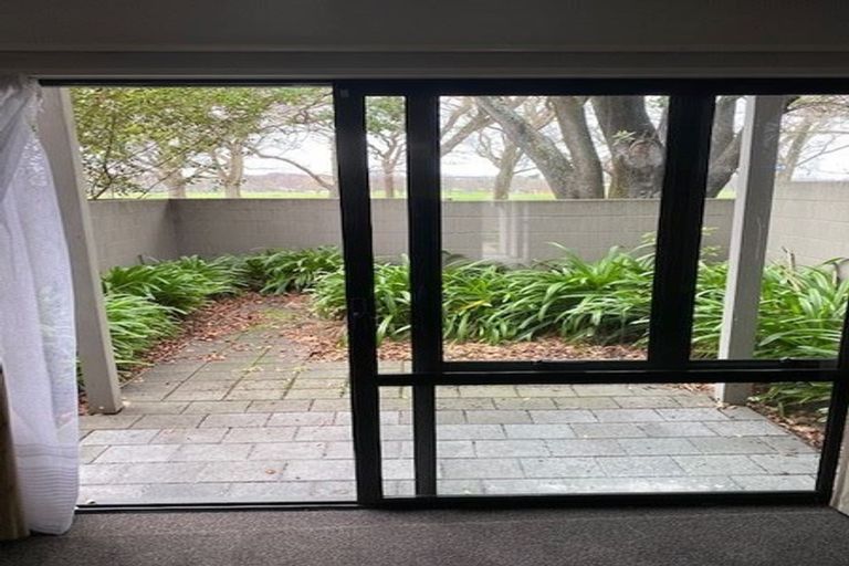 Photo of property in 2/4 Brockworth Place, Riccarton, Christchurch, 8011