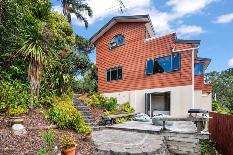 Photo of property in 199a Godley Road, Titirangi, Auckland, 0604