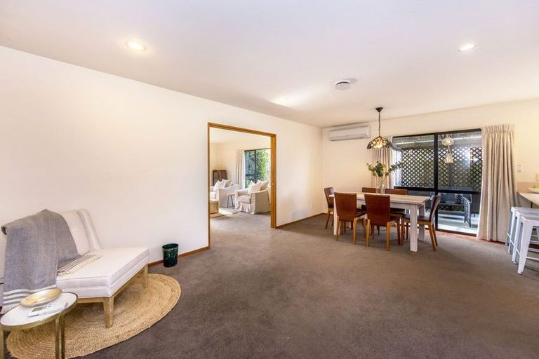 Photo of property in 21 Craven Street, Sockburn, Christchurch, 8042