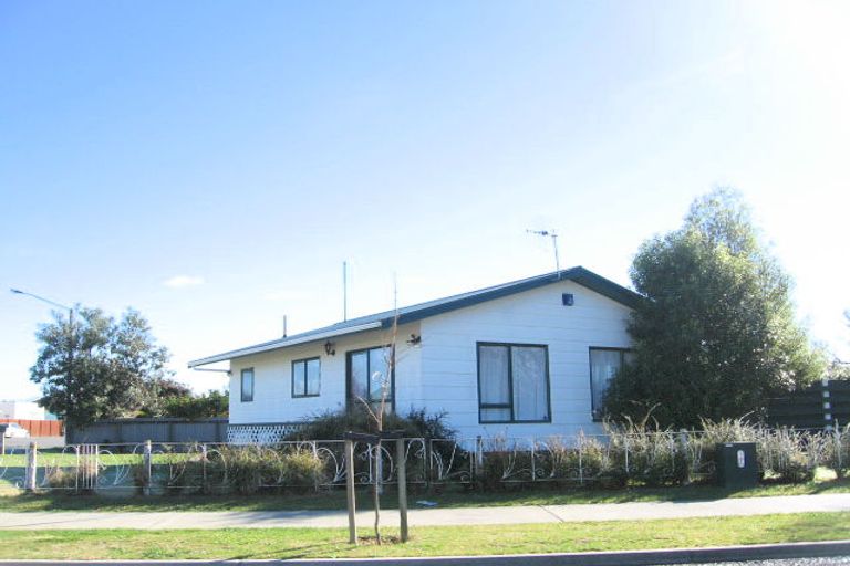 Photo of property in 912 Churchill Street, Akina, Hastings, 4122