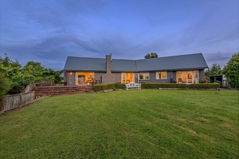 Photo of property in 76 Polson Hill Drive, Aokautere, Palmerston North, 4471