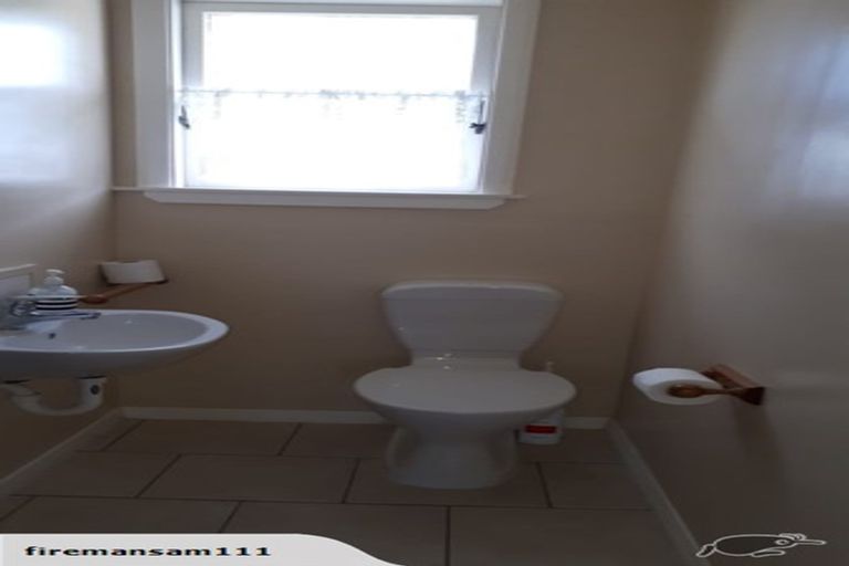 Photo of property in 17 Runuku Grove, Turangi, 3334