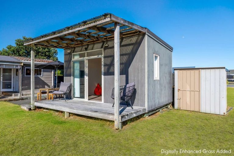 Photo of property in 142 The Fairway, Matarangi, Whitianga, 3592