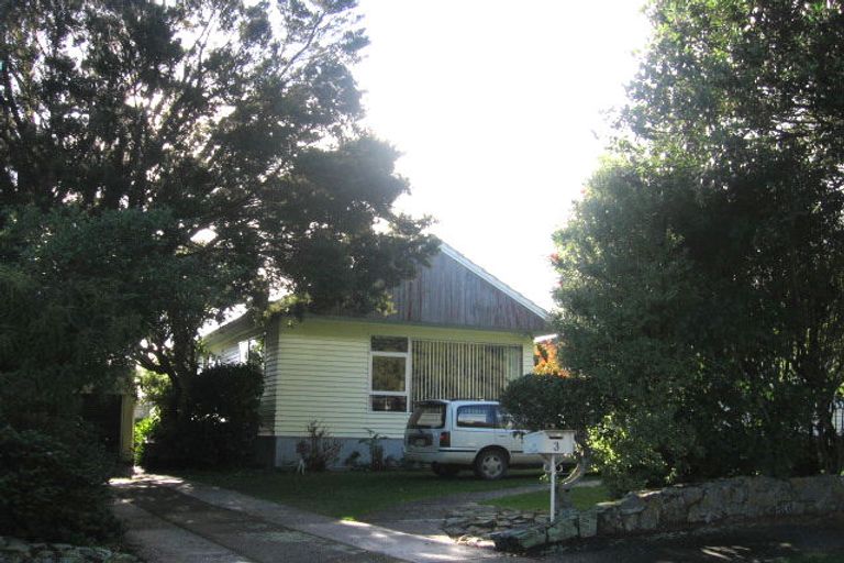 Photo of property in 3 Tyndall Street, Waiwhetu, Lower Hutt, 5010