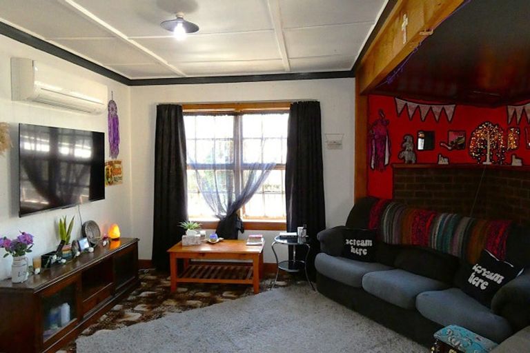 Photo of property in 58 Brougham Street, Westport, 7825