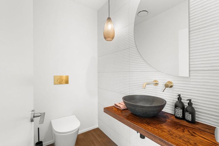 Photo of property in 1/39 Webb Street, St Albans, Christchurch, 8014