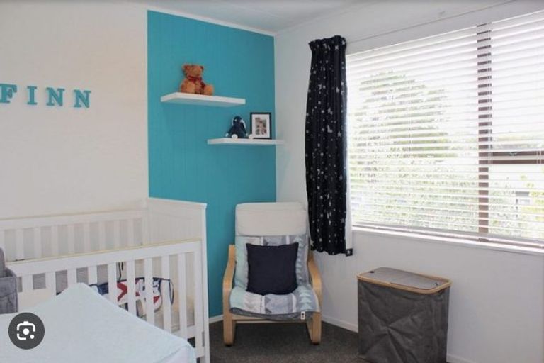 Photo of property in 99c Captain Scott Road, Glen Eden, Auckland, 0602