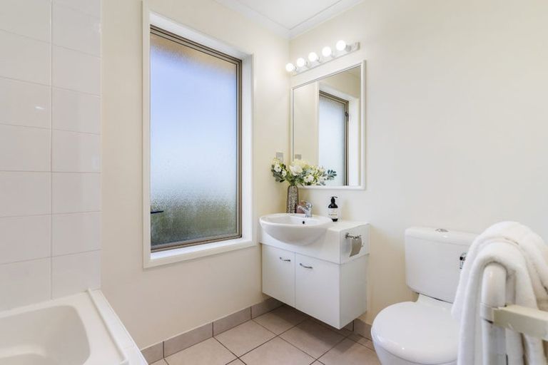 Photo of property in 49 Millennial Way, Orewa, 0931