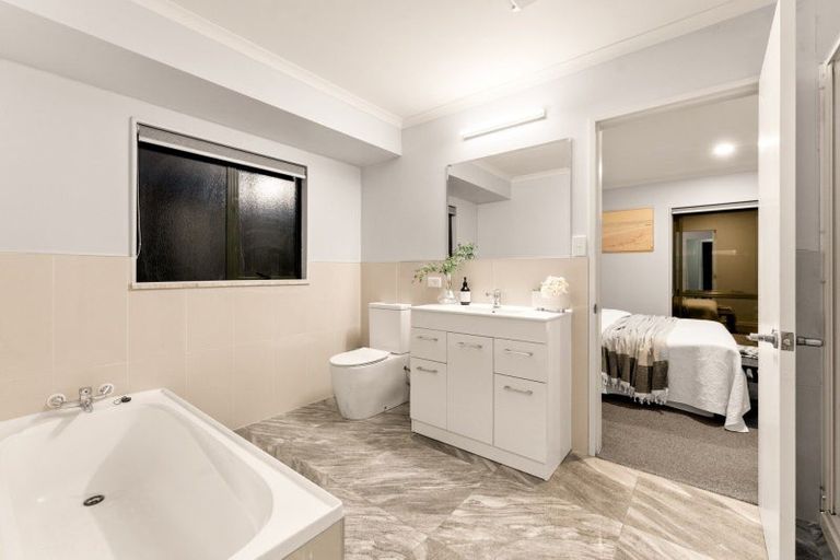 Photo of property in 78 Corinth Grove, Papamoa Beach, Papamoa, 3118