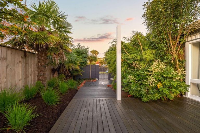 Photo of property in 3/65 Idris Road, Fendalton, Christchurch, 8052