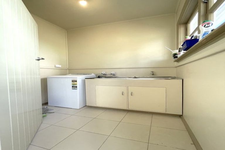 Photo of property in 6 Papawai Terrace, Mount Cook, Wellington, 6021