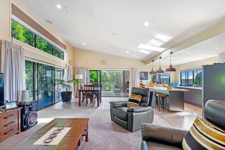 Photo of property in 4 Tarapatiki Drive, Whitianga, 3510