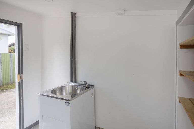 Photo of property in 24 Lune Street, South Hill, Oamaru, 9400