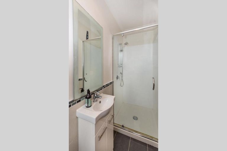 Photo of property in 9b Cosgrave Road, Papakura, 2110